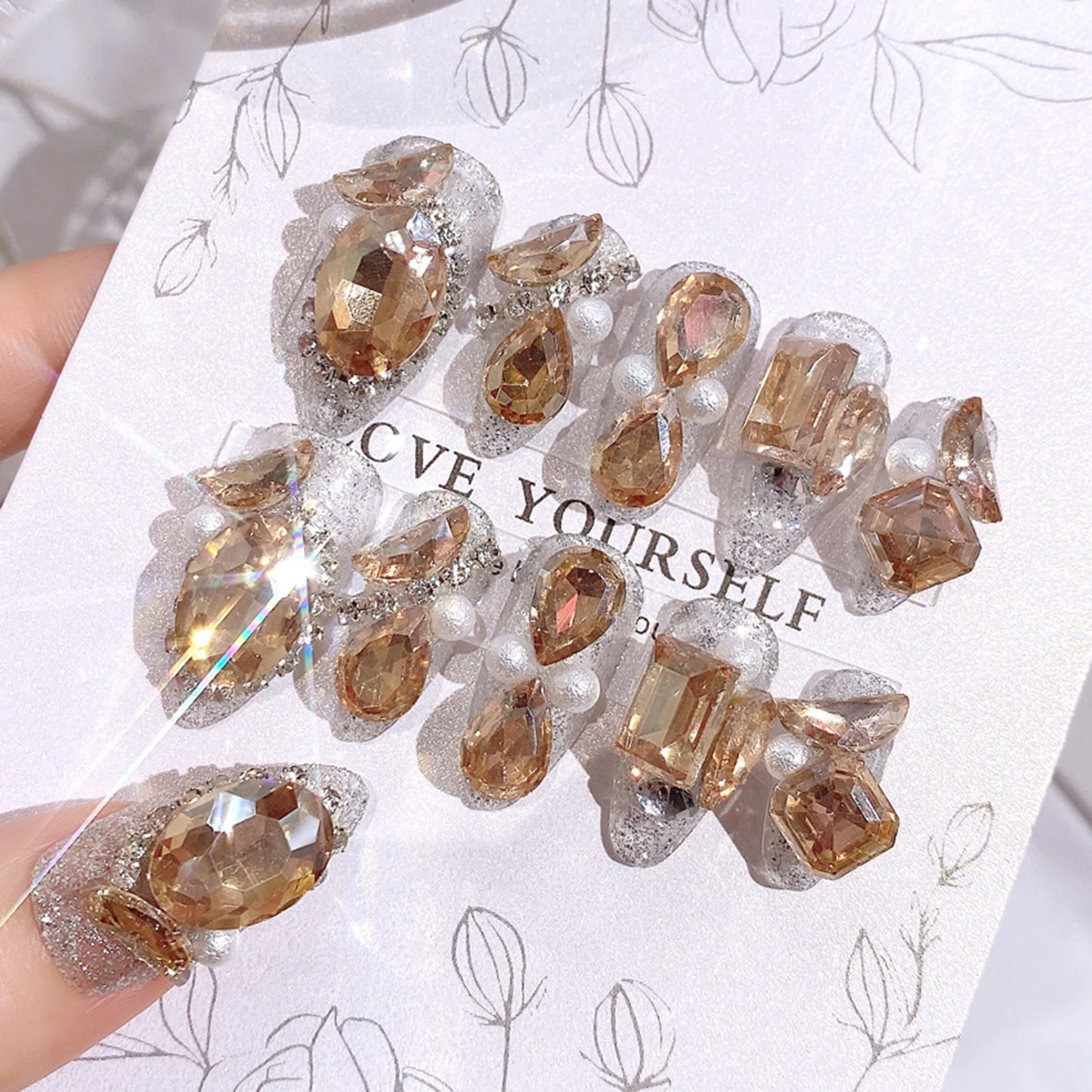 24PCS/Sets Wedding Bride Fake Nails Glitter Crystal Pearl Rhinestone Nail Patch Full Nail Tips Fingernail Women Nail Art Tips
