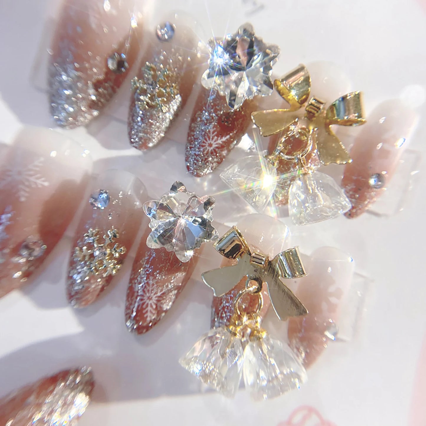 24PCS/Sets Wedding Bride Fake Nails Glitter Crystal Pearl Rhinestone Nail Patch Full Nail Tips Fingernail Women Nail Art Tips