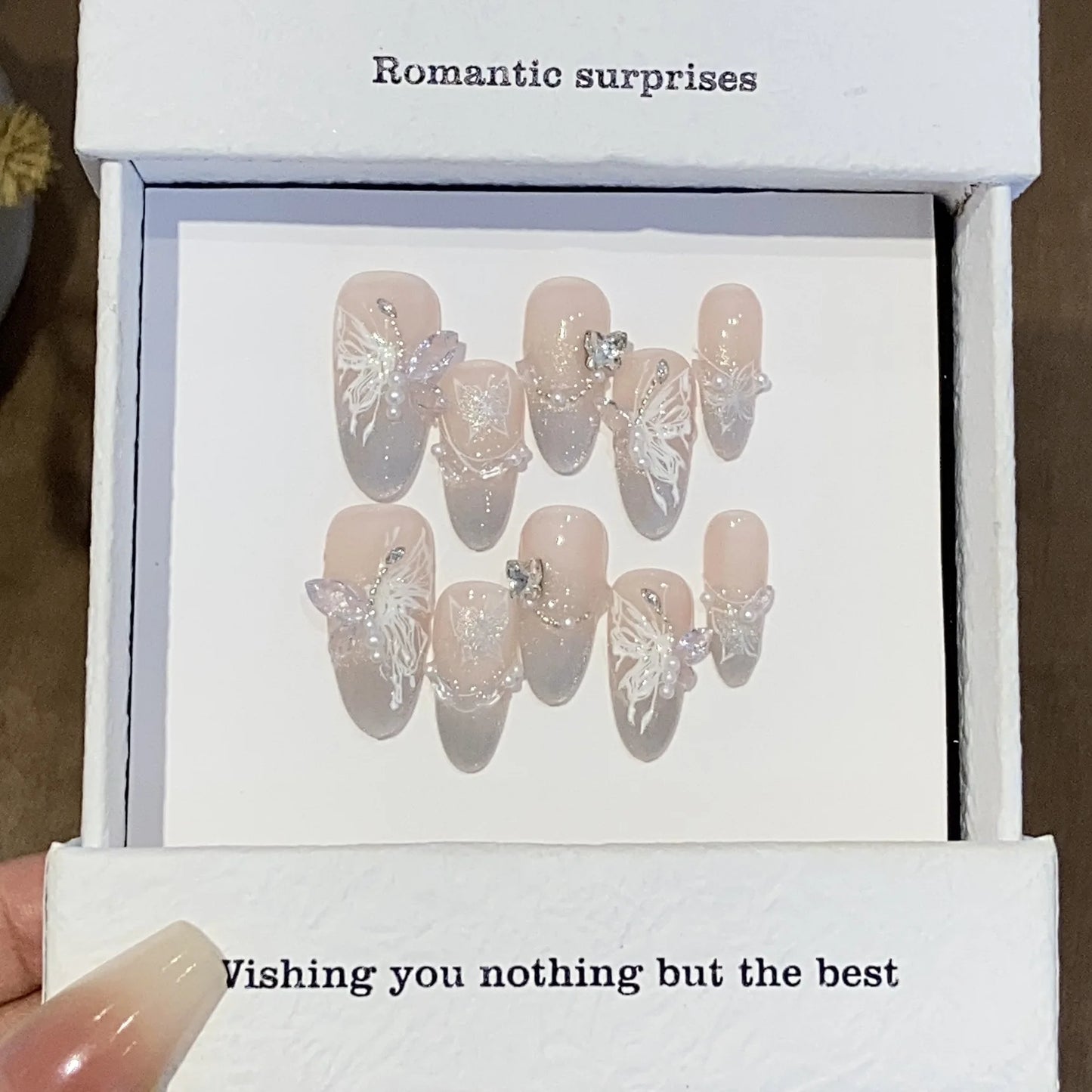 10Pcs Short Handmade Press on Nails Full Cover Rhinestone Fake Nails Gentle Design Artificial Wearable Manicure Nail Tips Autumn