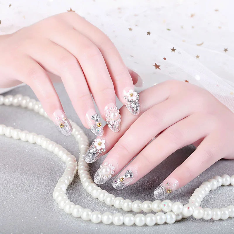 24PCS/Sets Wedding Bride Fake Nails Glitter Crystal Pearl Rhinestone Nail Patch Full Nail Tips Fingernail Women Nail Art Tips