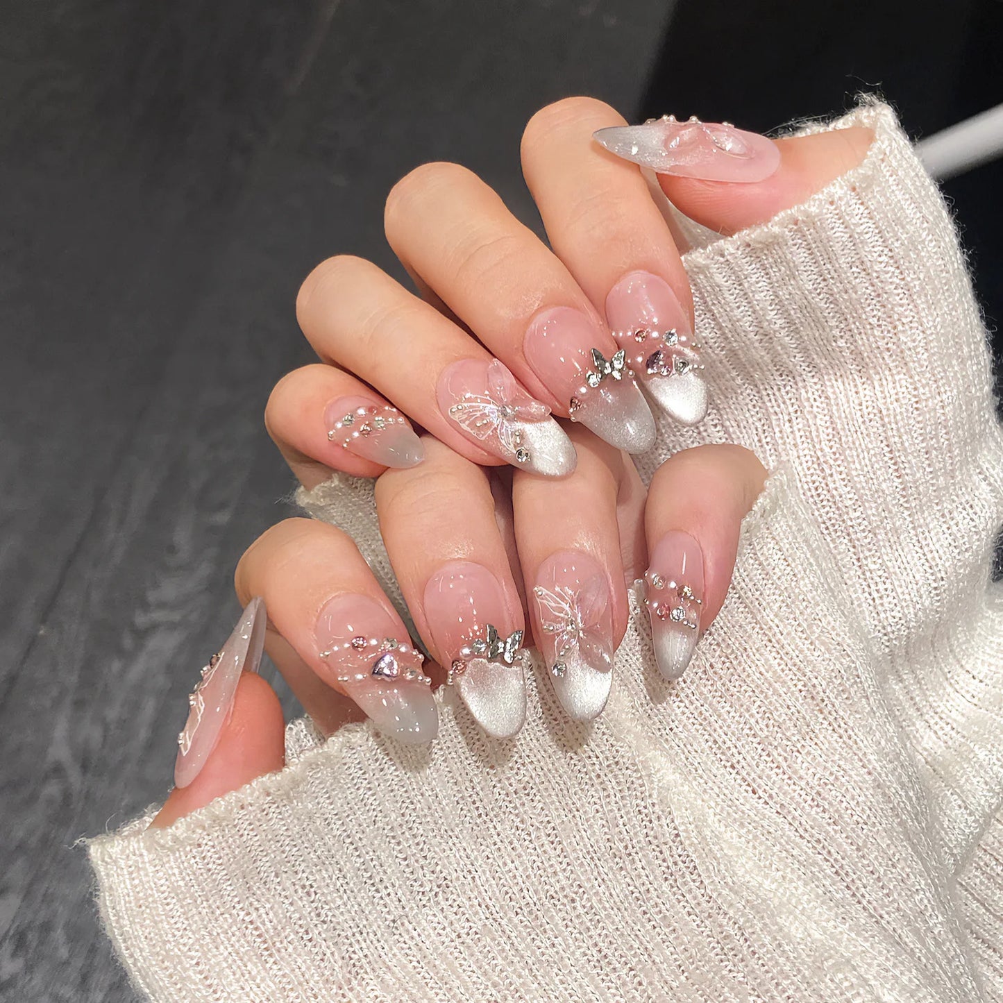 10Pcs Short Handmade Press on Nails Full Cover Rhinestone Fake Nails Gentle Design Artificial Wearable Manicure Nail Tips Autumn
