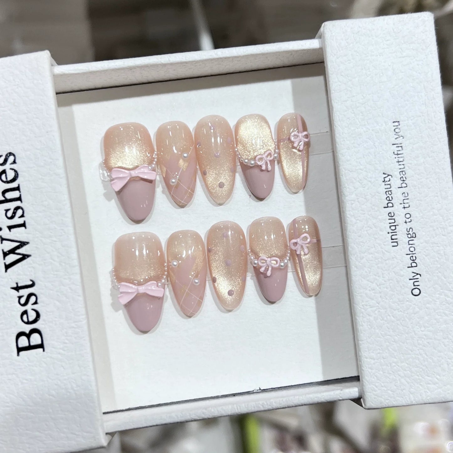 10Pcs Short Handmade Press on Nails Full Cover Rhinestone Fake Nails Gentle Design Artificial Wearable Manicure Nail Tips Autumn